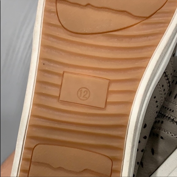 American Rag Women’s Shannen Slip-On sneakers - Picture 9 of 10